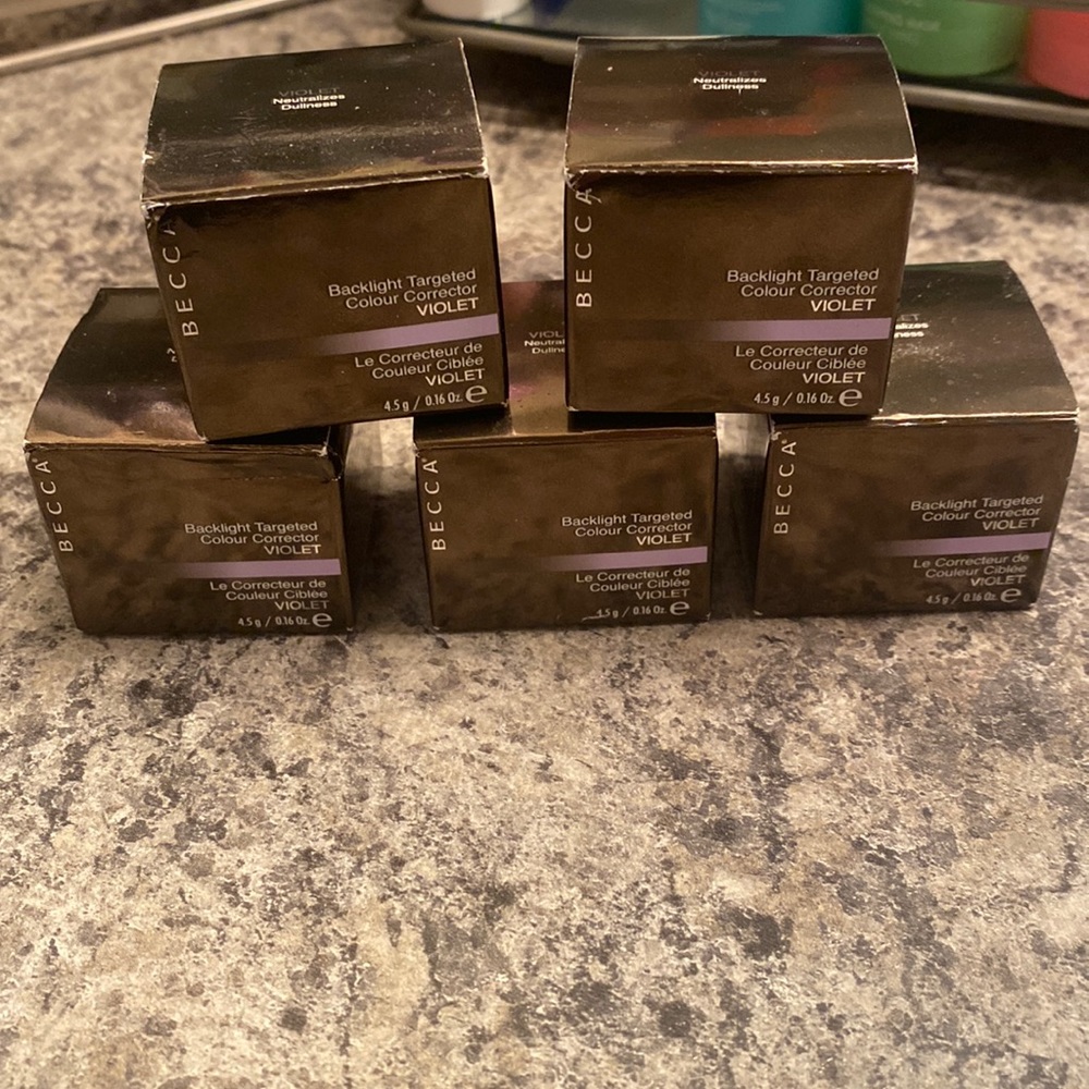 Becca violet corrector